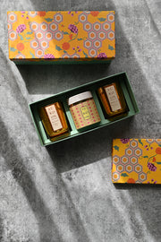 Set of 2 Candles & 1 Tea