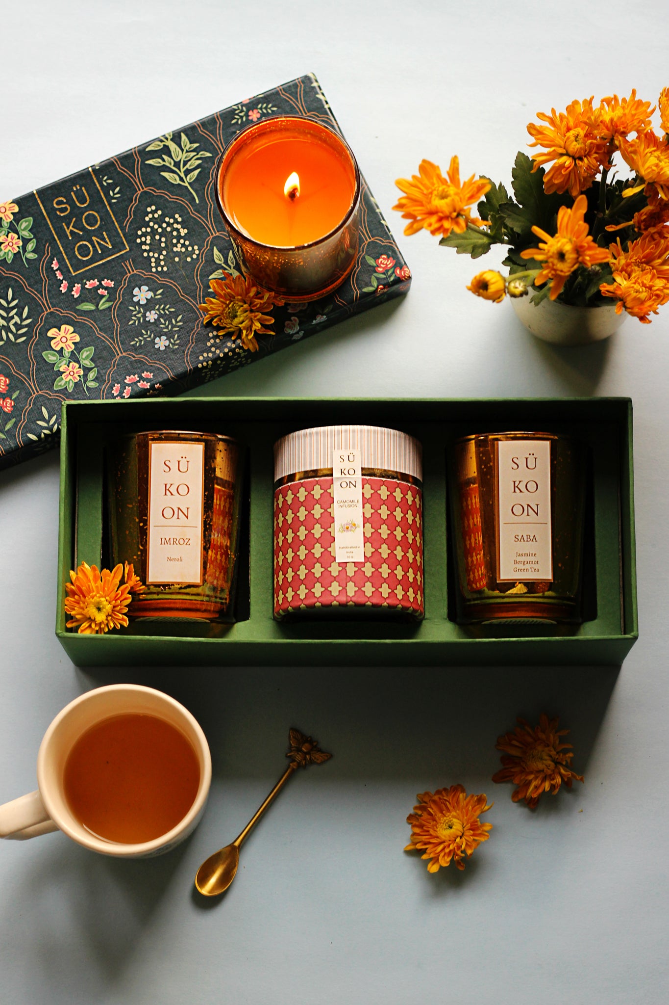 Set of 2 Candles & 1 Tea