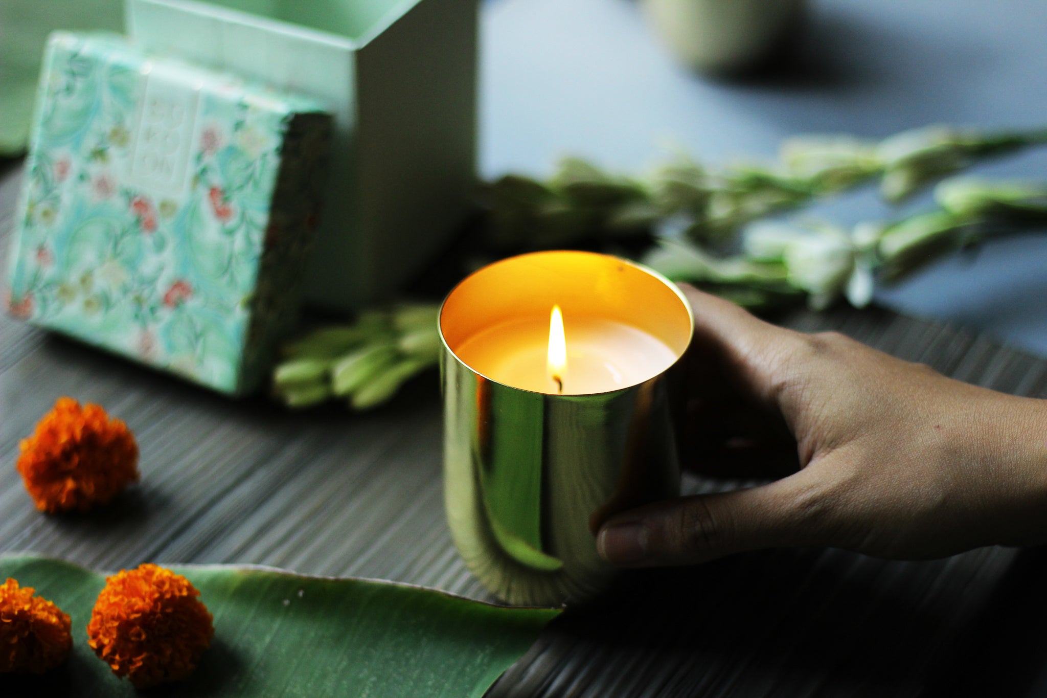 Set of 2 Alama Candles - Floral Oud